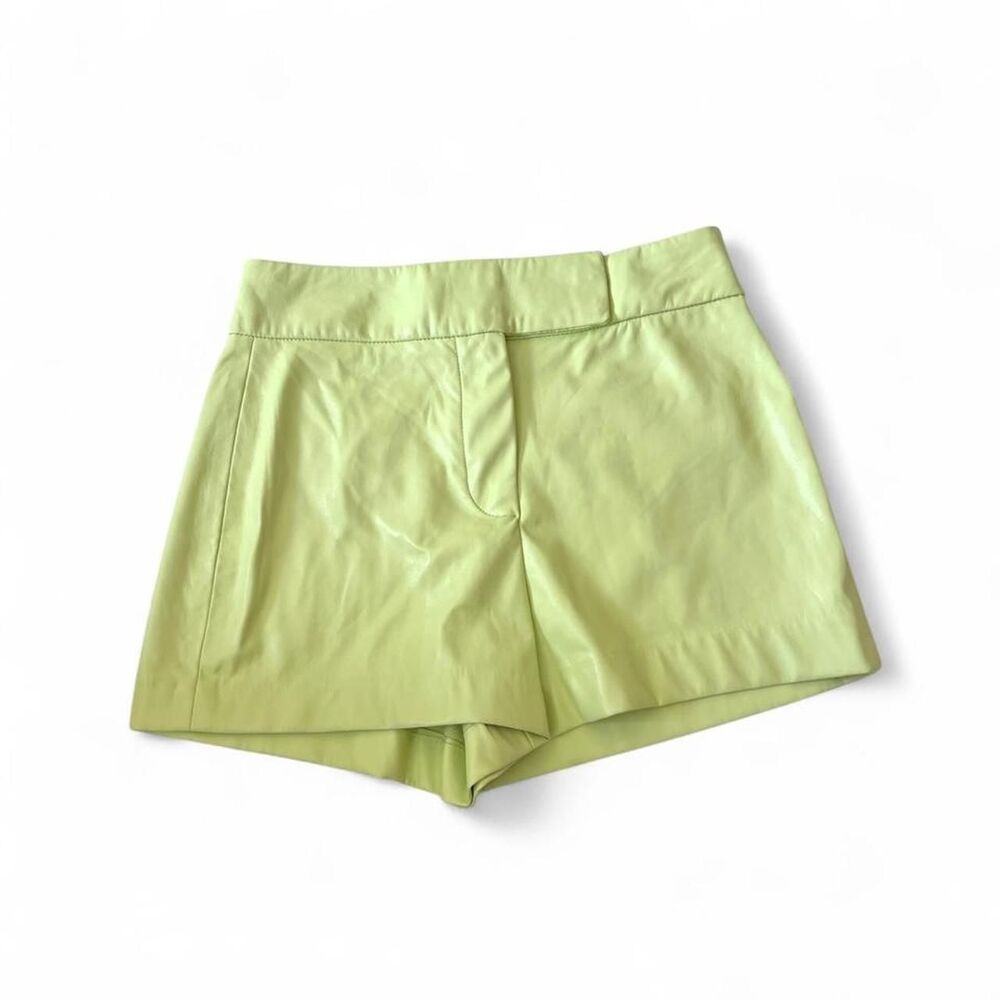 House of Harlow 1960 green lime faux leather shorts Size 6